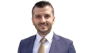 akbank-e-ticaret-ile-yurt-disina-acilan-kobilerin-yaninda-XHgVQxj2.jpg