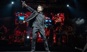 ankaralilar-kenan-dogulu-sarkilariyla-unutulmaz-bir-gece-yasadi-wKf8Kr58.jpg
