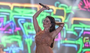 cim-konserlerinde-simgeyle-muhtesem-gala-T4acKa5V.jpg