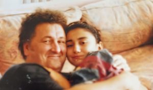 evrencan-gunduz-babasinin-sarkilarini-yeniden-seslendirme-gelenegini-surduruyor-askin-sesini-duyuyorum-5HYrKwhl.jpg