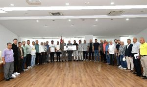 karabaglar-belediyesinden-amator-spor-kuluplerine-buyuk-destek-jH9VYC9b.jpg