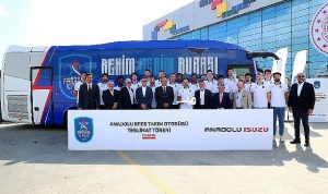anadolu-isuzu-anadolu-efesin-basari-yolculuguna-deger-katmaya-devam-ediyor-lriPnhJl.jpg