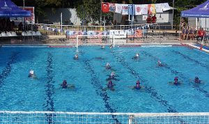 havuzda-buyuk-heyecan-basladi-iOvD3Vaz.jpg