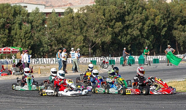 Karting Coşkusu İzmir Park’ta Yaşandı
