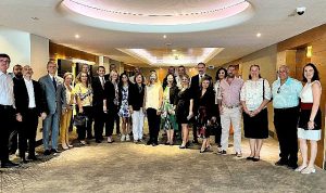 qnb-finansinvest-ve-taider-uyeleri-izmirde-bulustu-T6Rt92Jd.jpg