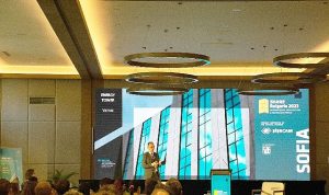 sisecam-resmi-sponsor-oldugu-share-bulgaristan-forumunda-avrupadaki-sektor-profesyonelleriyle-bulustu-w7ae4Pjp.jpg