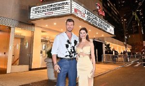 basrollerini-kivanc-tatlitug-ve-beren-saatin-paylastigi-yeni-netflix-filmi-istanbul-icin-son-cagrinin-8QhrwVYU.jpg