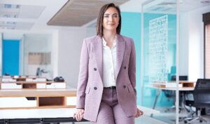 elogo-ve-agra-fintech-is-birligiyle-derin-gomulu-finans-uygulamasi-uYHZ8Tej.jpg