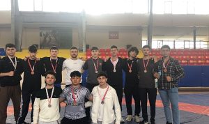sampiyon-gurescilerden-baskan-tekine-ziyaret-QCThJlrF.jpg