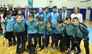 nilufer-belediyesi-amator-sporcularin-yaninda-iRvUY2Ni.jpg