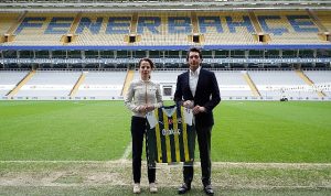 visa-ve-fenerbahce-is-birligiyle-taraftarlara-ozel-on-odemeli-dijital-kart-YQt8S3rr.jpg