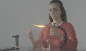 akfen-holdingin-8-mart-dunya-kadinlar-gunu-icin-hayata-gecirdigi-gorundugu-gibi-degil-filmi-Qtxs2jNy.jpg