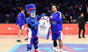 anadolu-efes-spor-kulubu-8-mart-dunya-kadinlar-gunu-kapsaminda-yanindayiz-dernegi-is-birligiyle-FJVv6zHk.jpg