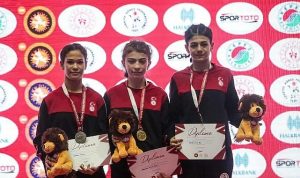 nevsehir-belediyesi-genclik-ve-spor-kulubu-gurescisi-liva-nur-celik-3ncu-olarak-gumus-madalya-itQd8cxA.jpg