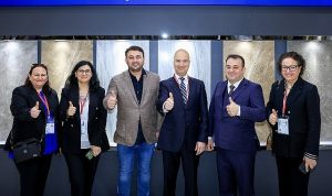 turk-dogal-tas-ihracatcilari-cinden-basariyla-dondu-6TSjXnWF.jpg