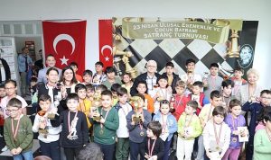 23-nisan-ulusal-egemenlik-ve-cocuk-bayrami-kapsaminda-ahmet-akin-kultur-merkezinde-iki-gun-cTzqhdzS.jpg