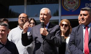 baskan-turkmen-goreve-basladi-WTfhBkPU.jpg