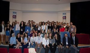 eu-1uluslararasi-4-ulusal-intorn-hekimlik-kongresi-600-intorn-hekim-bu-kongrede-bulustu-T6W2uRZX.jpg