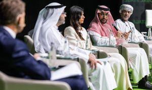 gcc-turizm-yetkilileri-atm-2024te-bir-araya-gelirken-turizmin-bu-yil-bae-gsyihsinin-12sini-EECYtBmB.jpg