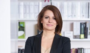 mercedes-benz-yonetim-merkezinde-boytorun-mimarlik-imzasi-ABhdYILX.jpg
