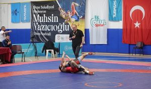 sivas-belediyesi-onculugunde-duzenlenen-uluslararasi-muhsin-yazicioglu-gures-festivali-basladi-eb7UYBnS.jpg