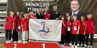 bayraklili-sporcular-sivastan-dereceyle-dondu.jpg