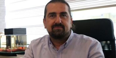 uzmani-uyariyor-yaz-mevsiminde-sicaklik-ve-nem-artisi-migreni-tetikliyor.jpg