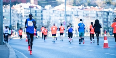 9-eylul-izmir-yari-maratonu-icin-basvurular-suruyor.jpg