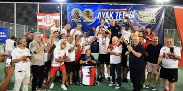 ayak-tenisi-turnuvasinda-simsek-spor-sampiyon-oldu.jpg