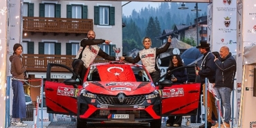enplus-destegiyle-italya-rallisinde-turk-imzasi-turk-ralli-pilotu-nazan-zorlu-italya-ralli-sampiyonasindaki-iki-yarisiyla-liderlige-yukseldi.jpg