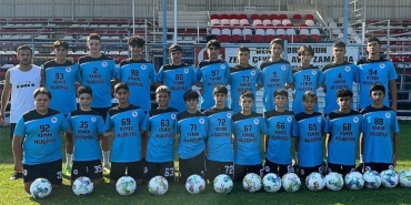 gelecegin-futbolculari-hazirlik-macina-cikiyor.jpg
