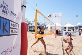 kalamista-plaj-voleybolu-turnuvasi-basladi.jpg
