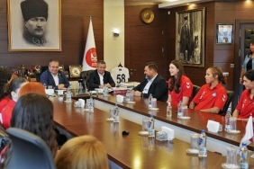 kecioren-vodafone-sultanlar-liginde.jpg