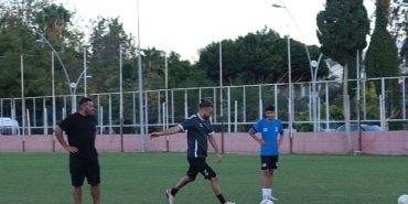 belediye-personeli-arasinda-dostluk-maci.jpg