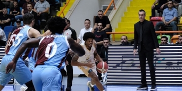 konya-buyuksehir-belediyesporun-zirve-yuruyusu-suruyor.jpg