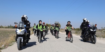 lise-ogrencileri-dogal-ve-tarihi-guzellikler-esliginde-pedal-cevirdi.jpg