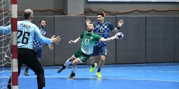 nilufer-belediyespordan-evinde-kritik-galibiyet.jpg