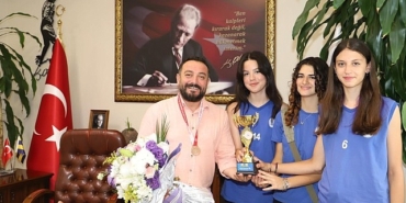 odemisden-eczacibasi-spor-kulubune-transfer.jpg