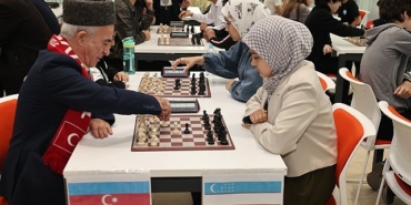 turk-dunyasi-satrancta-bulustu.jpg
