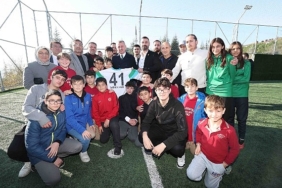 buyuksehirden-izmit-ayazmaya-sentetik-futbol-sahasi.jpg