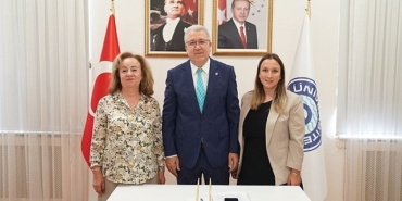 egeli-akademisyenden-gebelik-sonrasi-depresyon-riskinin-azaltilmasina-yonelik-proje.jpg