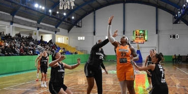 gurespor-sampiyonluk-yolunda-namaglup-ilerliyor.jpg