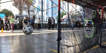 spor-antalya-mahallemde-dokumada.jpg