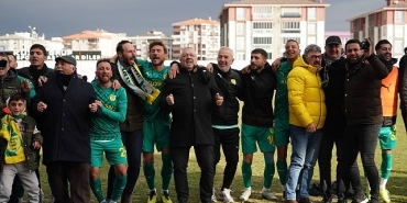 1966-edremitspor-zirveye-ortak-oldu.jpg