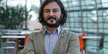 gencler-yalnizlik-ve-aidiyet-eksikligi-gibi-duygularla-mucadele-ediyor.jpg