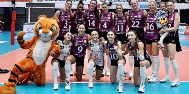 eczacibasi-dynavit-kuzeyboruyu-maglup-etti.jpg