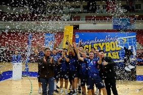 konya-buyuksehir-belediyesi-kurumlar-arasi-voleybol-turnuvasi-duzenledi.jpg