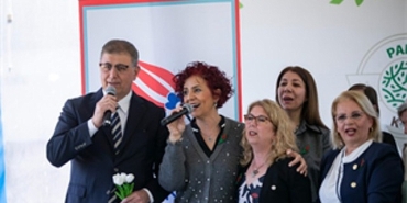 baskan-tugay-parkinson-hastalari-ve-yakinlari-ile-bulustu.jpg