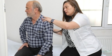 bayraklida-bir-yilda-21-bin-848-kisiye-ucretsiz-saglik-hizmeti.jpg
