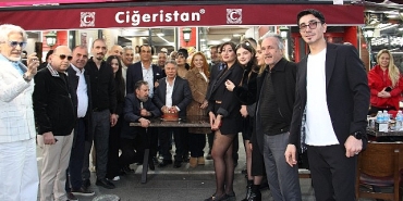 habercaddesitv-unlu-isimlerle-cigeristanda-bulustu.jpg